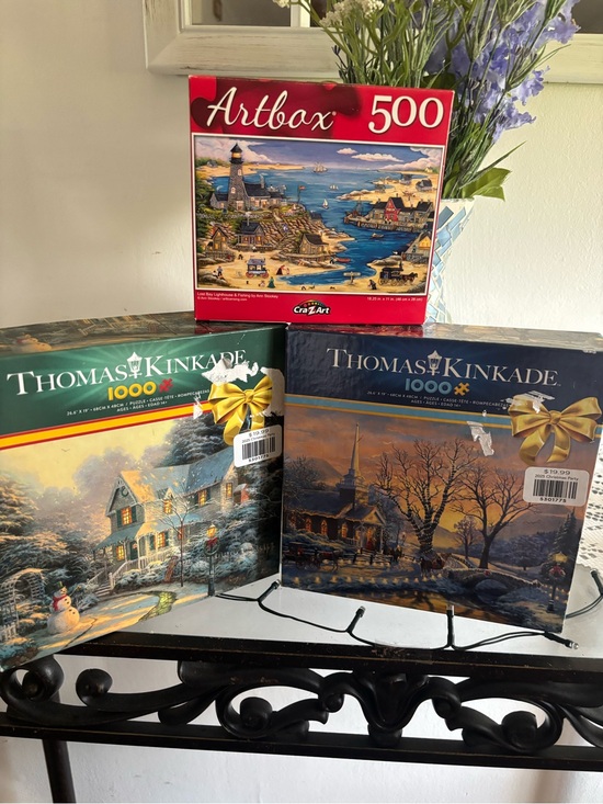 Other - Artbox & Thomas Kinkade Puzzle Lot - Red, Green, Blue
